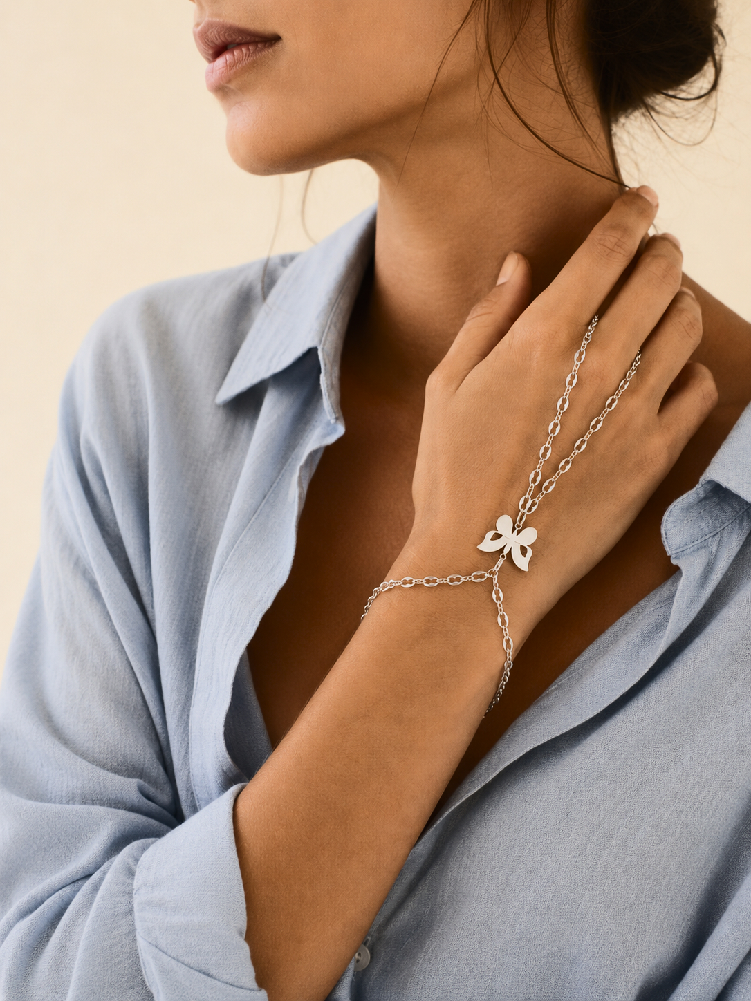 Mariposa – Butterfly Hand Chain